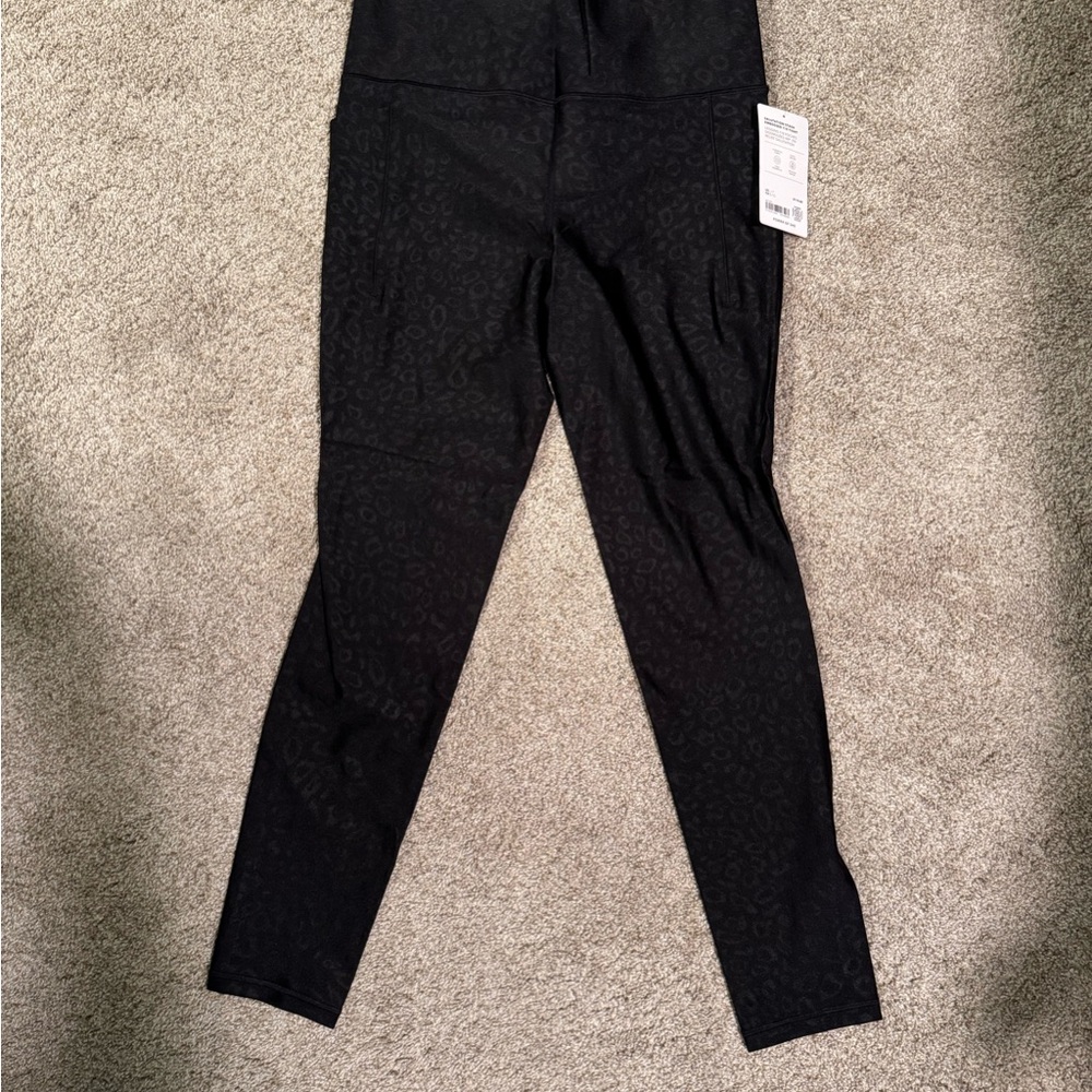 Athleta Salutation Stash High Rise Sheen Animal Print 7/8 Legging Tall /Large